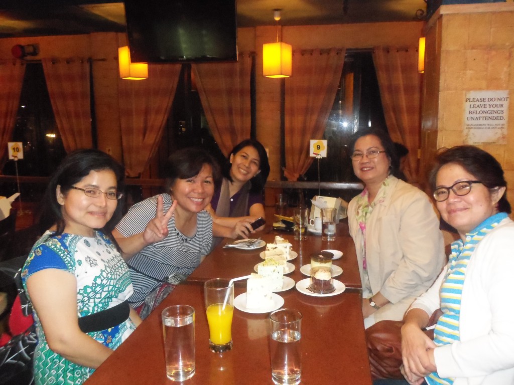 High school friends. Clockwise: Nenita Yumul (with glasses), Melanie Libatique, Angelina Mirasol, me (with the peace sign), and Marie Grace O. Ramos.